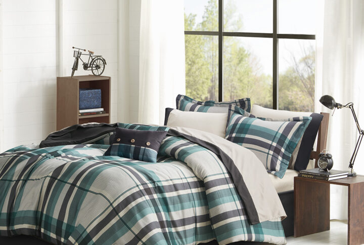 Robbie Plaid Comforter Set with Bed Sheets in Teal/Black From Intelligent Design