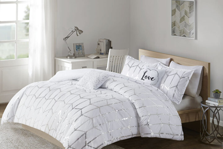 Raina Metallic Printed Comforter Set in White/Silver From Intelligent Design