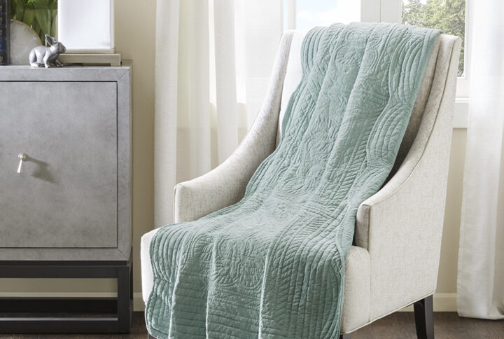 Tuscany Oversized Quilted Throw with Scalloped Edges in Seafoam From Madison Park