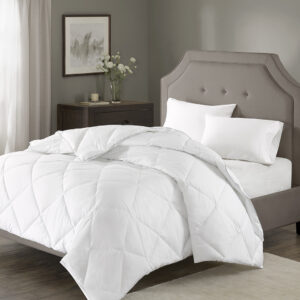 1000 Thread Count Cotton Rich Diamond Quilting Down Alternative Comforter in White From Madison Park Signature