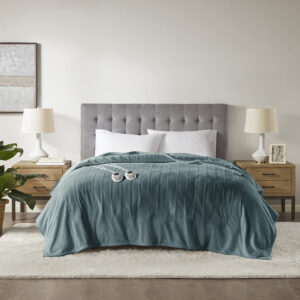 Plush Heated Blanket in Teal From Serta