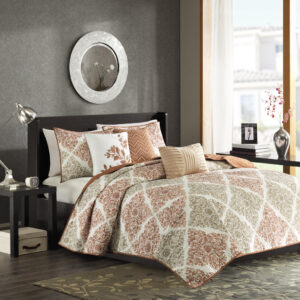 Claire 6 Piece Printed Quilt Set with Throw Pillows in Multi From Madison Park