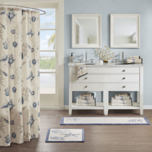 Bayside Reversible High Pile Tufted Bath Rug in Blue From Madison Park