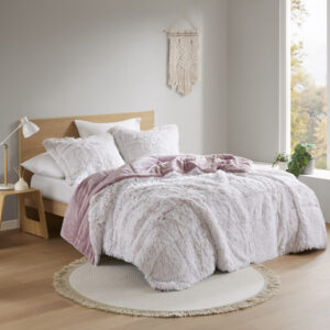 Malea Shaggy Faux Fur Comforter Mini Set in Pink/White From Intelligent Design