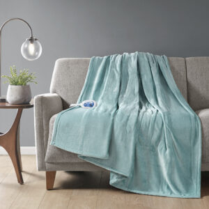 Heated Plush Throw in Aqua From Beautyrest