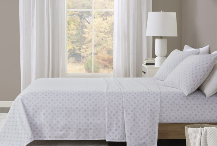 Oversized Flannel 4 Piece Sheet Set in Grey Petals From Beautyrest