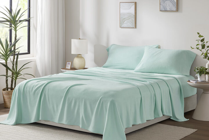 Micro Fleece Sheet Set in Aqua From True North by Sleep Philosophy