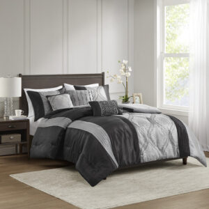 Lori 6 Piece Jacquard Comforter Set with Throw Pillows in Black/Silver From Madison Park