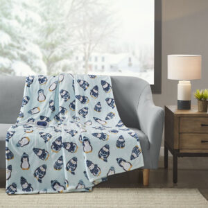 Oversized Plush Printed Heated Throw in Aqua Penguins From Beautyrest