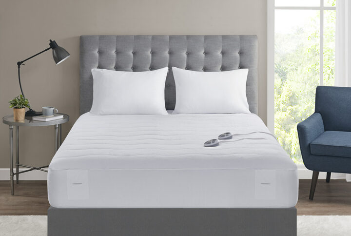 Plush Heated Mattress Pad in White From Serta