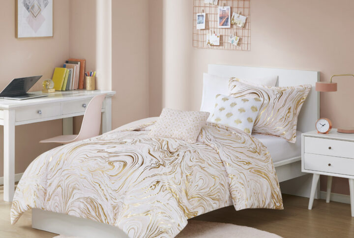 Rebecca Metallic Printed Duvet Cover Set in Blush/Gold From Intelligent Design