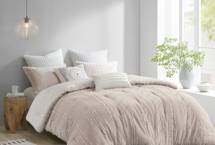 Kara 3 Piece Cotton Jacquard Comforter Set in Blush From INK+IVY