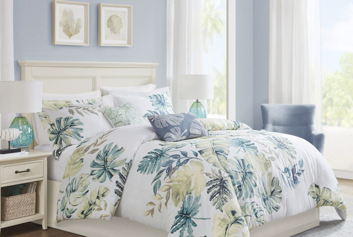 Lorelai Cotton Printed 5 Piece Duvet Cover Set in Multi From Harbor House