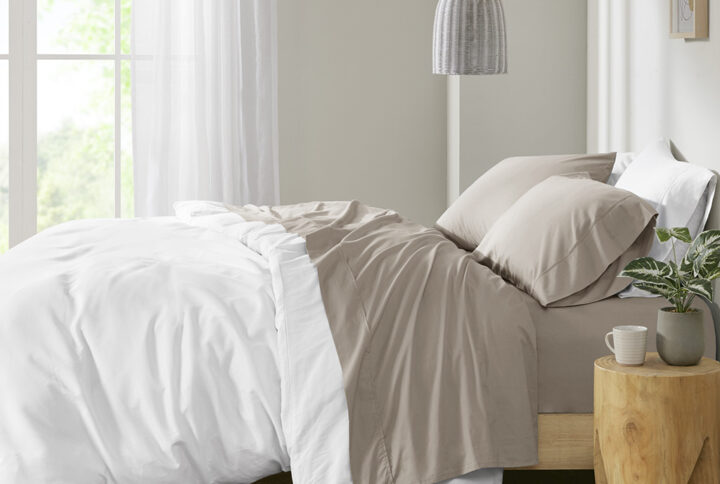 Peached Percale 200 Thread Count Relaxed Cotton Percale Sheet Set in Khaki From Madison Park