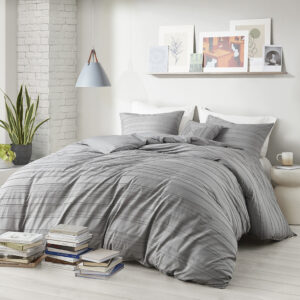 Oliver Cationic Dyed Clip Jacquard Duvet Cover Set with Throw Pillow in Gray From Intelligent Design