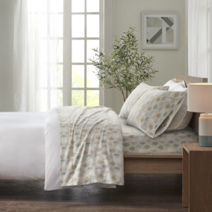 Cozy Flannel Printed Sheet Set in Multi Leaves From True North by Sleep Philosophy