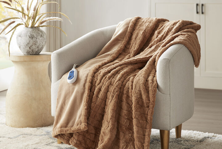 Zuri Oversized Faux Fur Heated Throw in Brown Texture From Beautyrest