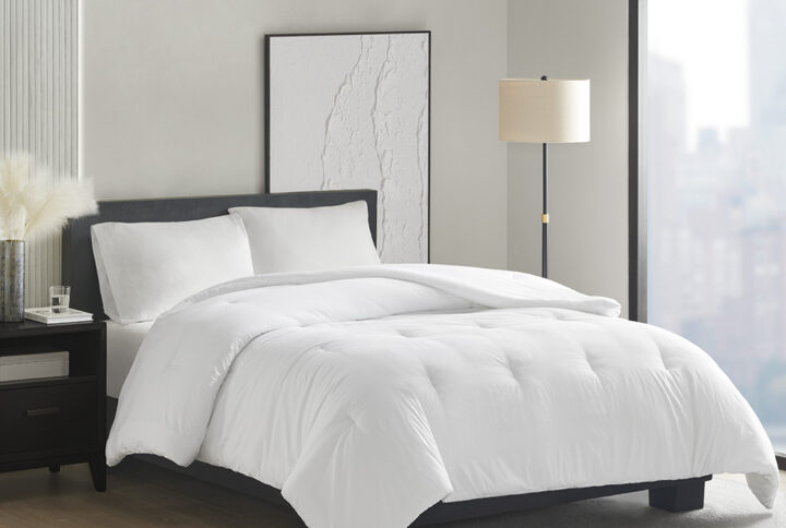 Honeycomb Textured Oversized Down Alternative Comforter in White From Madison Park