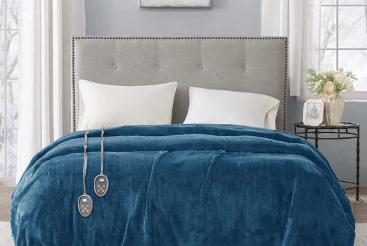 Heated Plush Blanket in Teal From Beautyrest