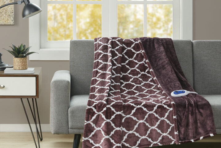 Heated Ogee Throw in Purple From Beautyrest