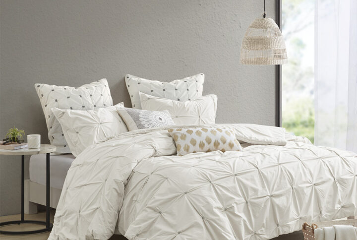 Masie 3 Piece Elastic Embroidered Cotton Duvet Cover Set in White From INK+IVY