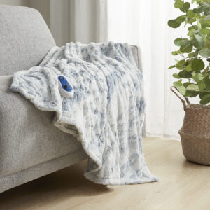 Zuri Oversized Faux Fur Heated Throw in Grey/Blue From Beautyrest