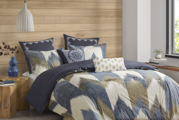 Alpine 3 Piece Comforter Mini Set in Navy From INK+IVY