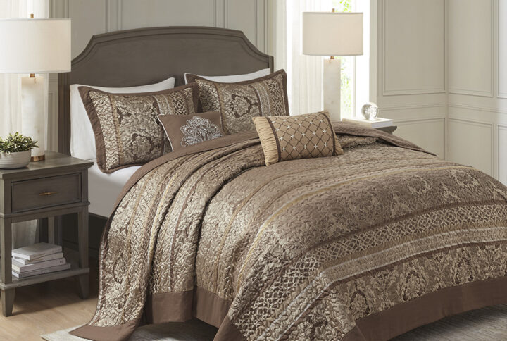 Bellagio 5 Piece Reversible Jacquard Bedspread Set in Brown/Gold From Madison Park