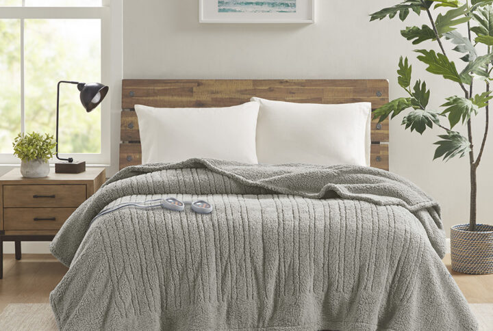 Sherpa Heated Blanket in Grey From True North by Sleep Philosophy