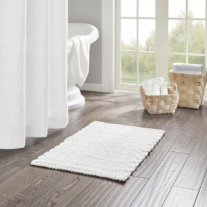 Lasso 100% Cotton Chenille Chain Stitch Rug in White From Madison Park