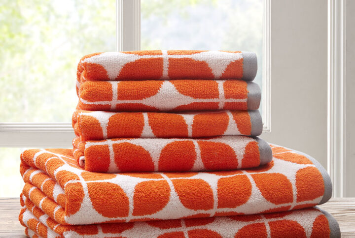 Lita Cotton Jacquard Bath Towel 6 Piece Set in Orange From Intelligent Design