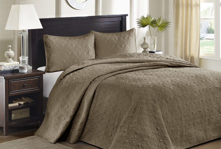 Quebec Reversible Bedspread Set in Mocha From Madison Park