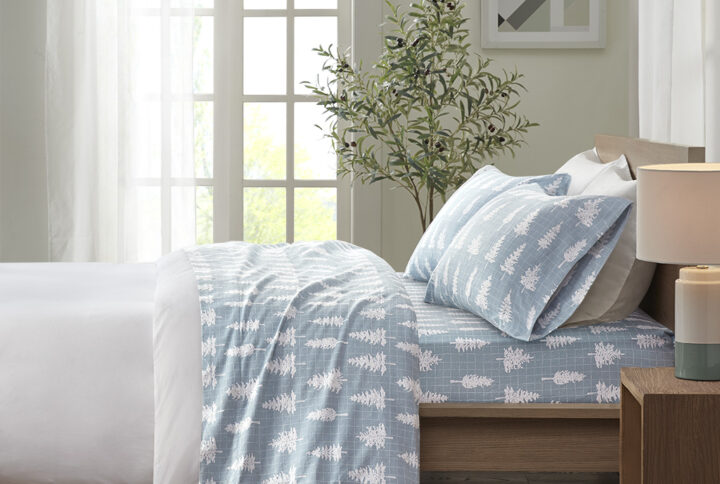 Cozy Flannel Printed Sheet Set in Blue Forest From True North by Sleep Philosophy