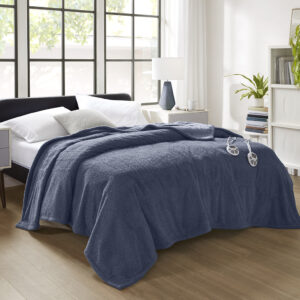 Dream Soft Heated Blanket in Navy From Serta