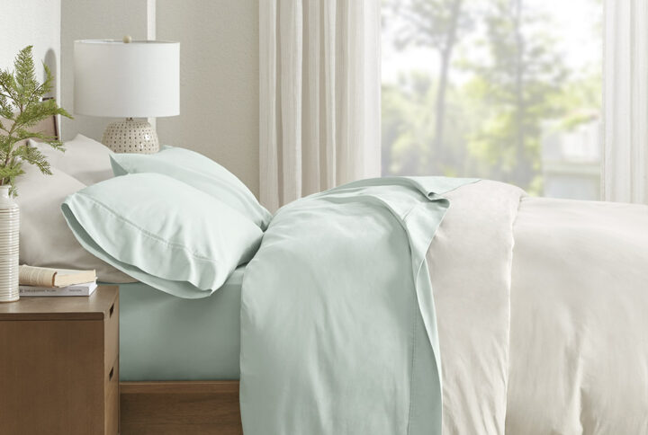 300TC BCI Cotton 300TC BCI Cotton Sheet Set in Seafoam From Clean Spaces