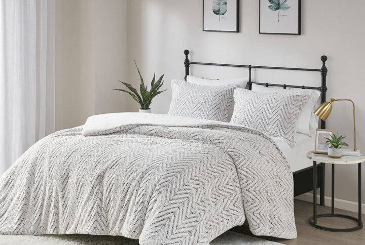 Adelyn Back Print Brushed Fur Duvet Cover Set in Ivory From Madison Park