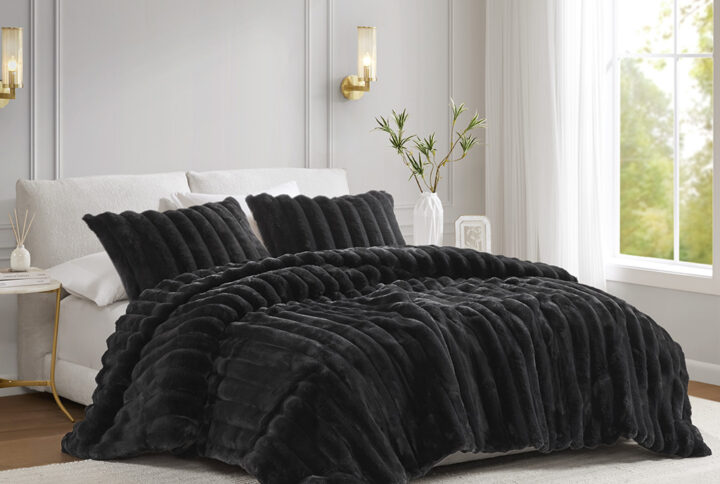 Jasmine 3 Piece Faux Fur Comforter Set in Black From Madison Park