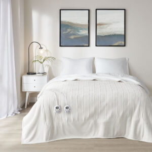 Fleece to Sherpa Heated Blanket in Ivory From Serta