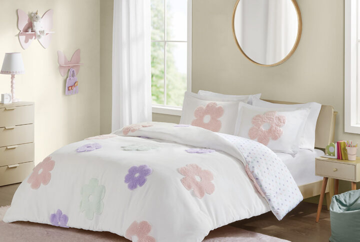 Gracie Floral Reversible Tufted Chenille Duvet Cover Set in White/Purple From Urban Habitat Kids