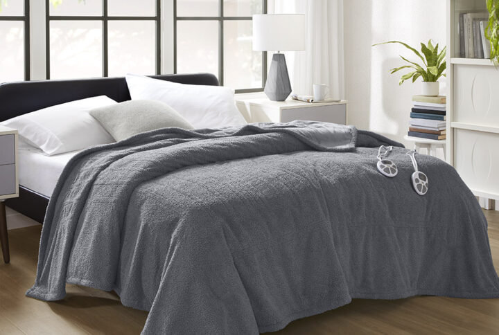 Dream Soft Heated Blanket in Grey From Serta