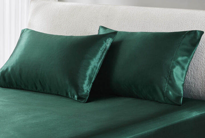 Satin Luxury 2 PC Pillowcases in Emerald From Madison Park Essentials