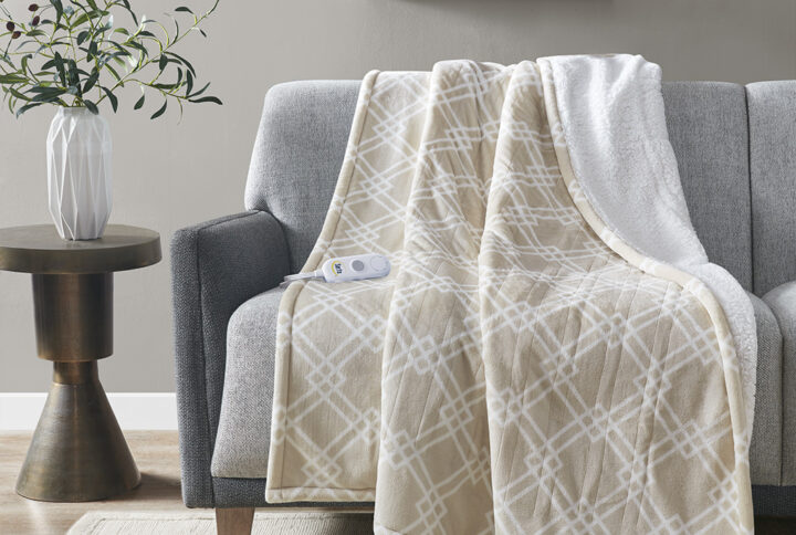 Printed Plush Heated Throw in Tan From Serta