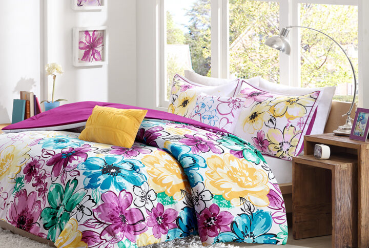 Olivia Floral Comforter Set in Blue From Intelligent Design