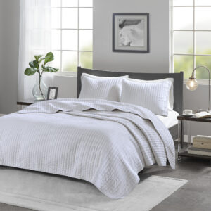 Keaton 3 Piece Quilt Set in White From Madison Park