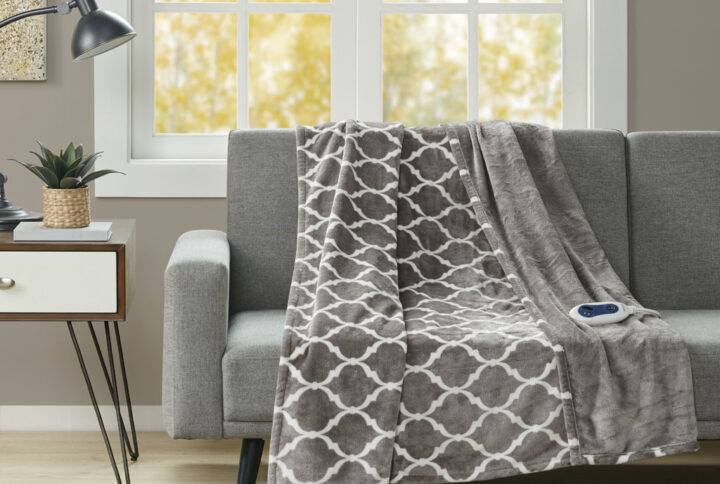 Heated Ogee Throw in Grey From Beautyrest