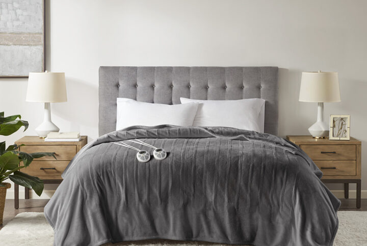 Plush Heated Blanket in Dark Grey From Serta