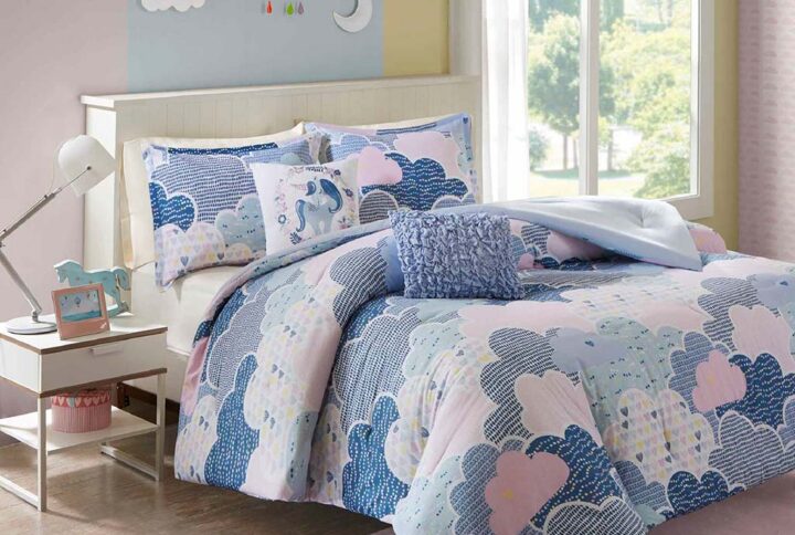 Cloud Cotton Printed Comforter Set in Blue From Urban Habitat Kids